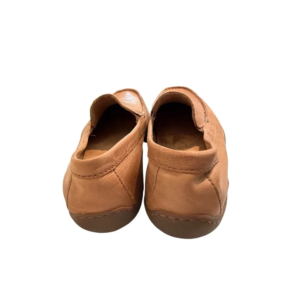 Born Caleb Mens Tan Leather Slip On Moc Toe Loafers Shoes Size 11 Comfort Casual